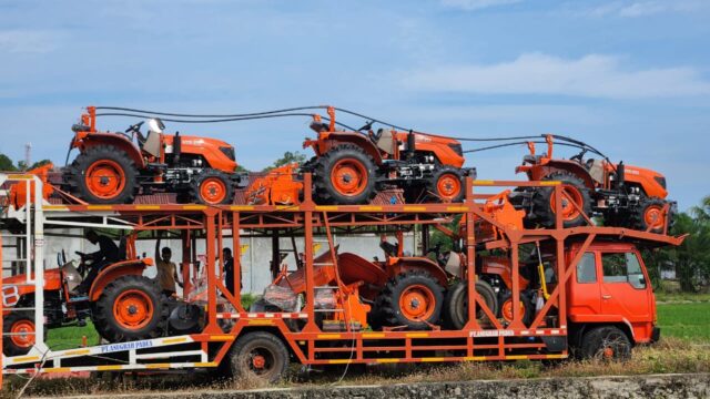 Bupati Safaruddin Sukses Lobi Kementan, Abdya Terima 5 Unit Traktor 4WD dari APBN